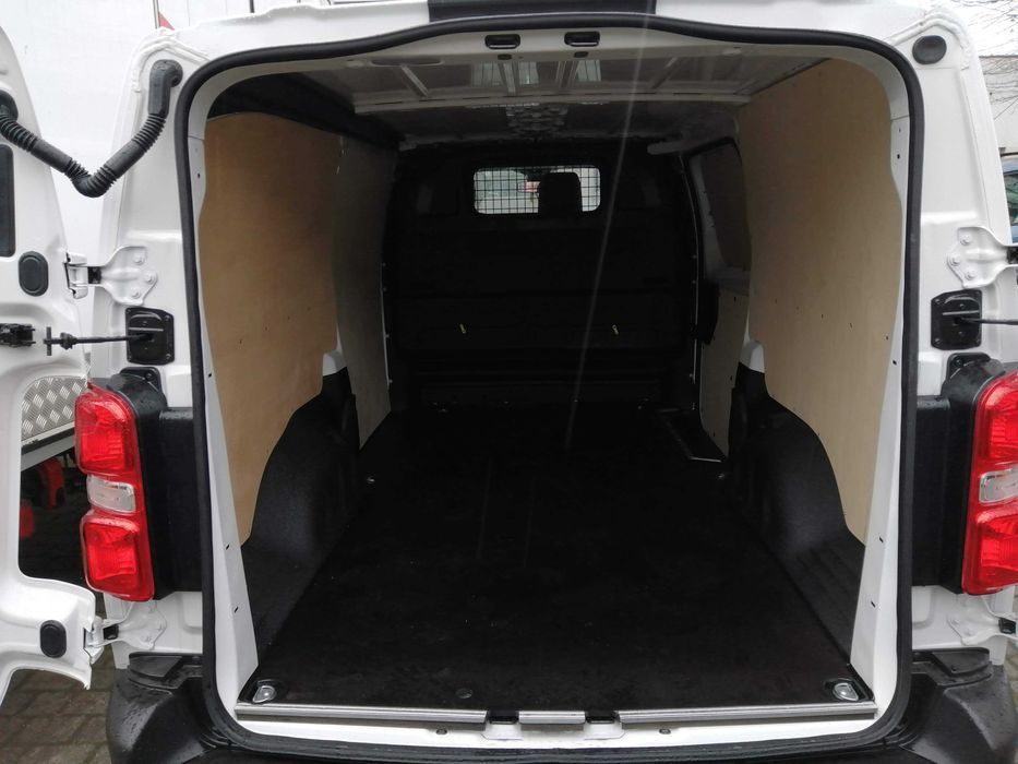 Fiat Scudo M  zabudowa przestrzeni ładunkowej