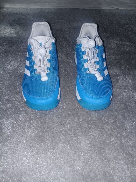 Buty Adidas. Rozmiar 35. Wkładka 22 cm.