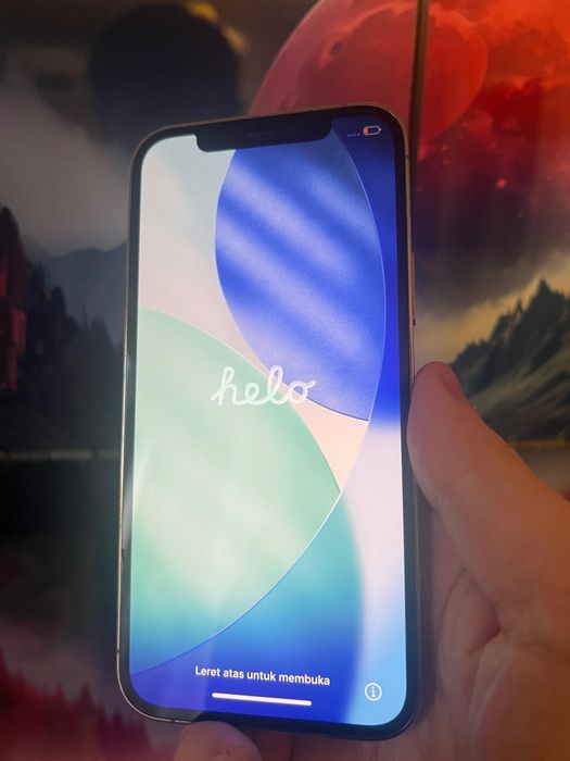 Продам iphone 12pro 128