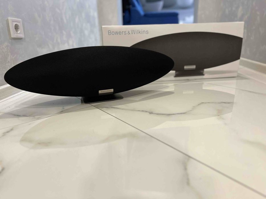 Портативная колонка Bowers&Wilkins Zeppelin 2021