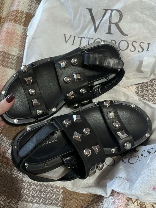 Босоніжки Vitto Rossi