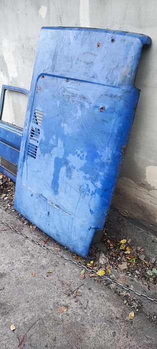 Капот,двери,нива 2121