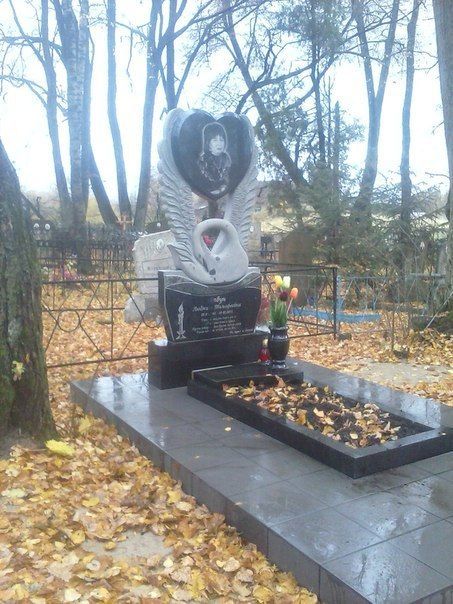 Пам'ятники з граніту. Пам'ятники гранітні. Гранитные памятники.