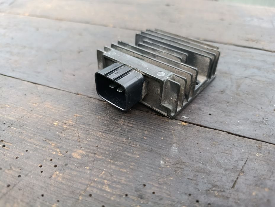 Regulator napięcia Honda CBF 125 CB jc79 sh844aa