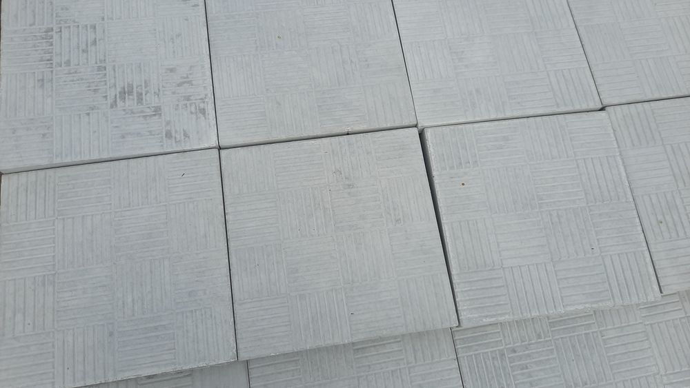 Плитка тротуарна 30×30