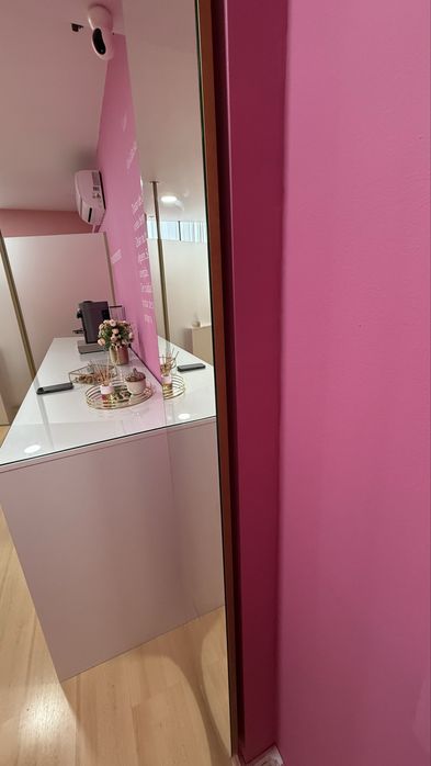 Espelho coluna com bordas ovais