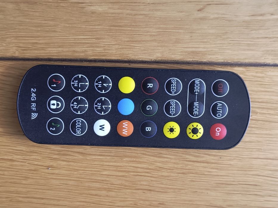 Lampa podłogowa led Ustellar rgb pilot