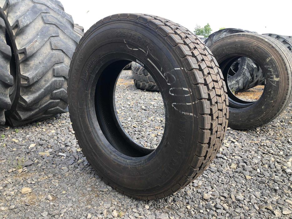 225/75R17.5 Opona SEMPERIT RUNNER D2 Napędowa