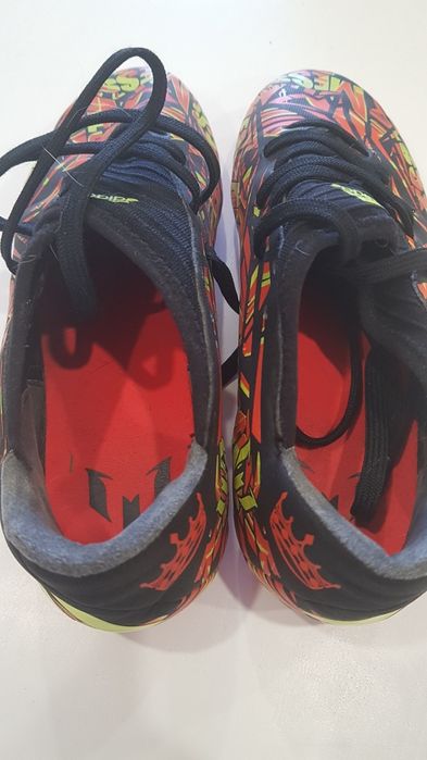 Chuteira adidas messi 37 1/2 Como novo