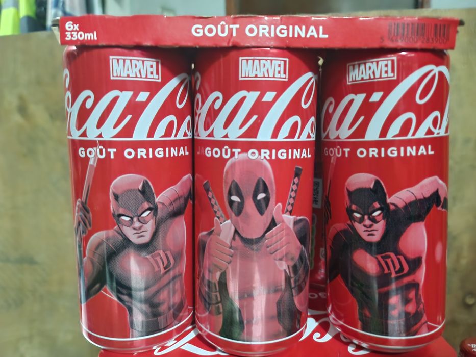 Latas coca cola de origem francesa .Star Wars, Marvel, nomes, etc.