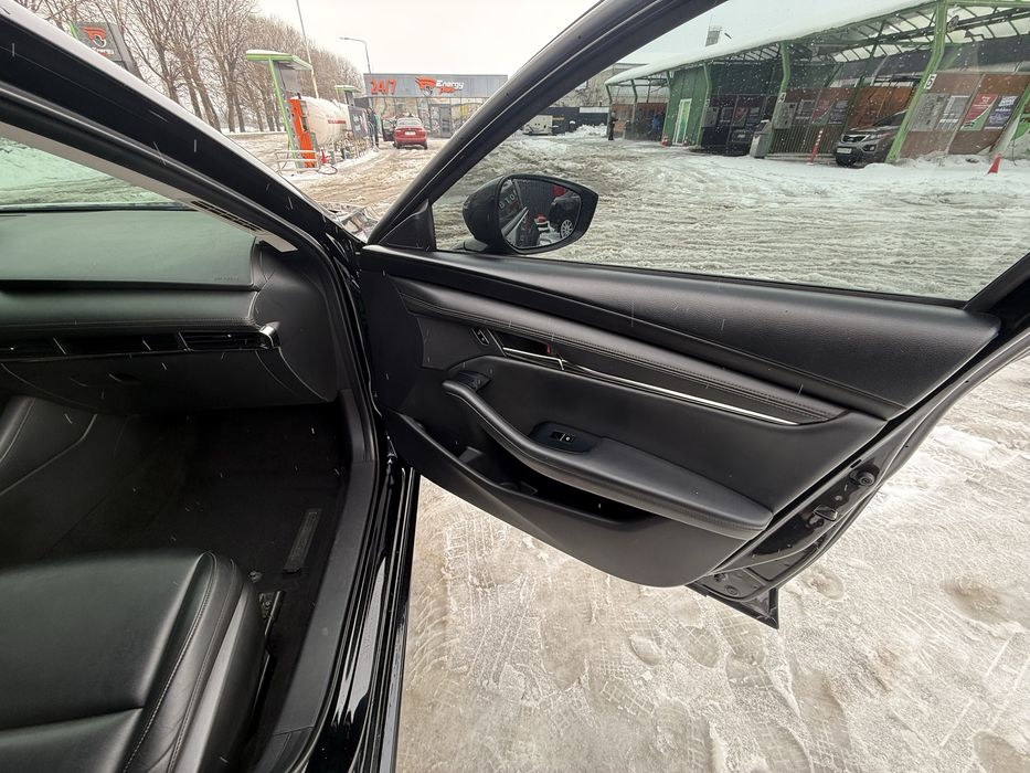 Мазда 3 2018рік 2.5