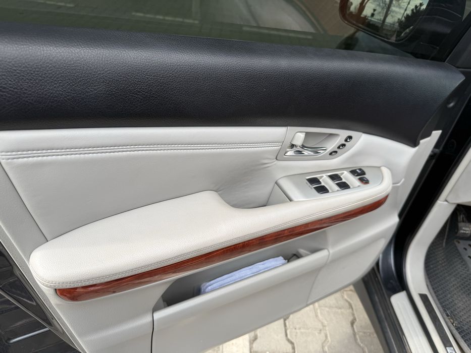 Продам Автомобиль Lexus RX300