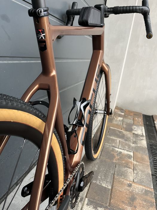 Гравел Carbon 8.7 кг! Focus Atlas 8.9 2024 1х12 Sram Rival eTap AXS як Новий