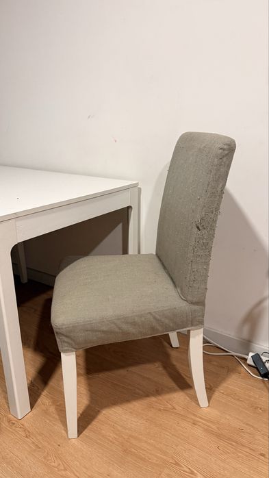 Mesa extensível / 4 cadeiras - Branca