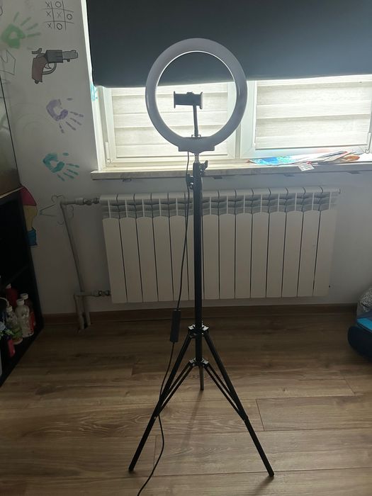 Lampa pierścieniowa