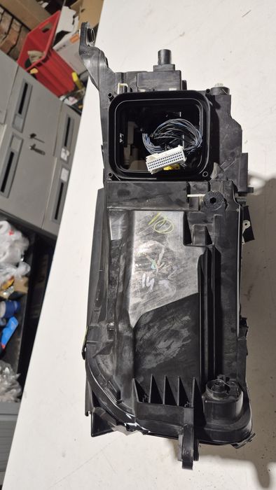 Lampa przednia multibeam Mercedes GLE A167.906.1700