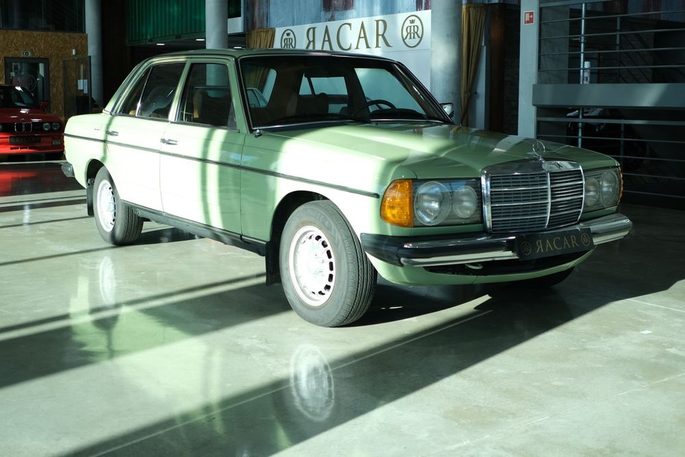 Mercedes-Benz W123 (1976-1986)