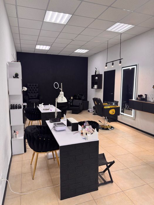 Оренда місця майстра манікюру 4000 т.грн