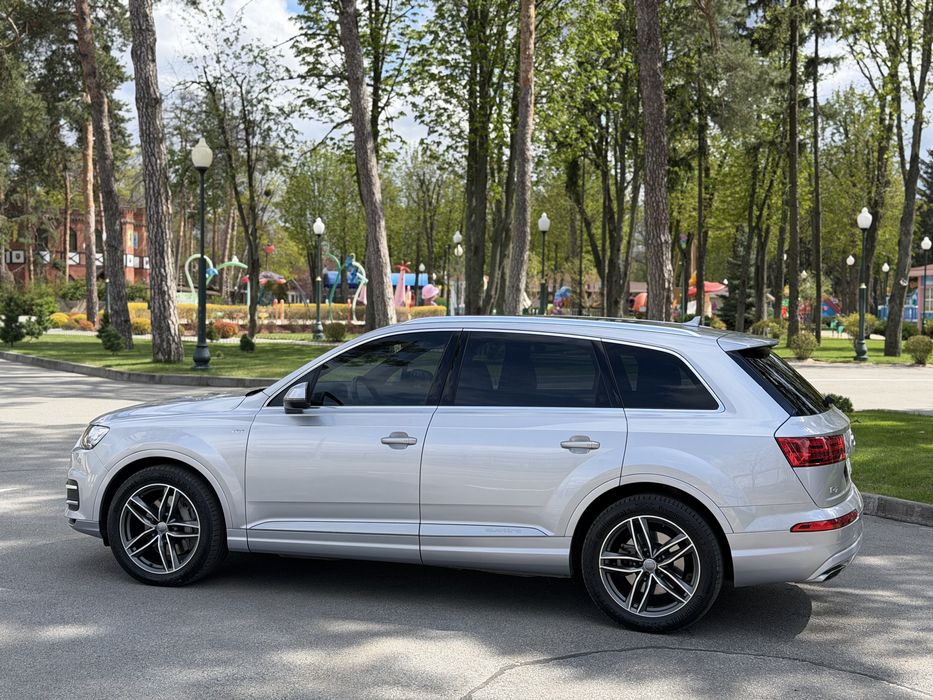 продам Audi q7 Prestige 2017