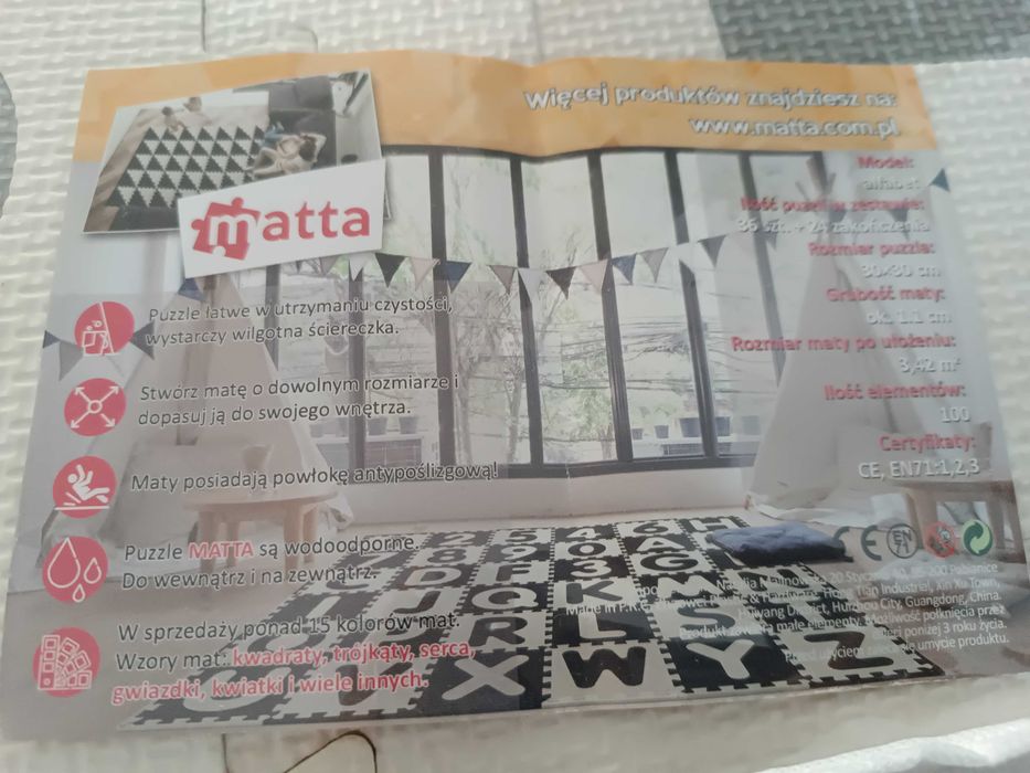 Mata literki 3,42m2 używana biała szara