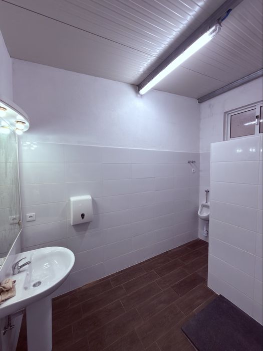 Alugo Armazém para Carpintaria equipado com maquinas