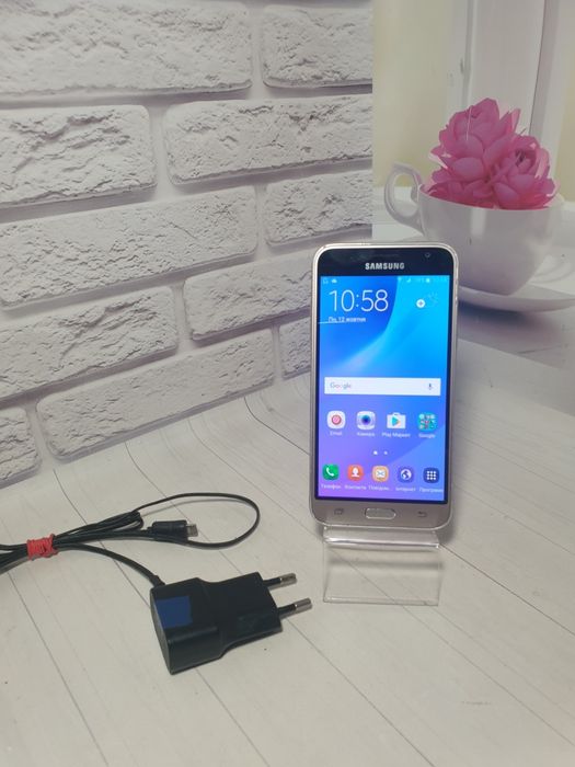 Смартфон Galaxy j3 (2016) 1/8gb