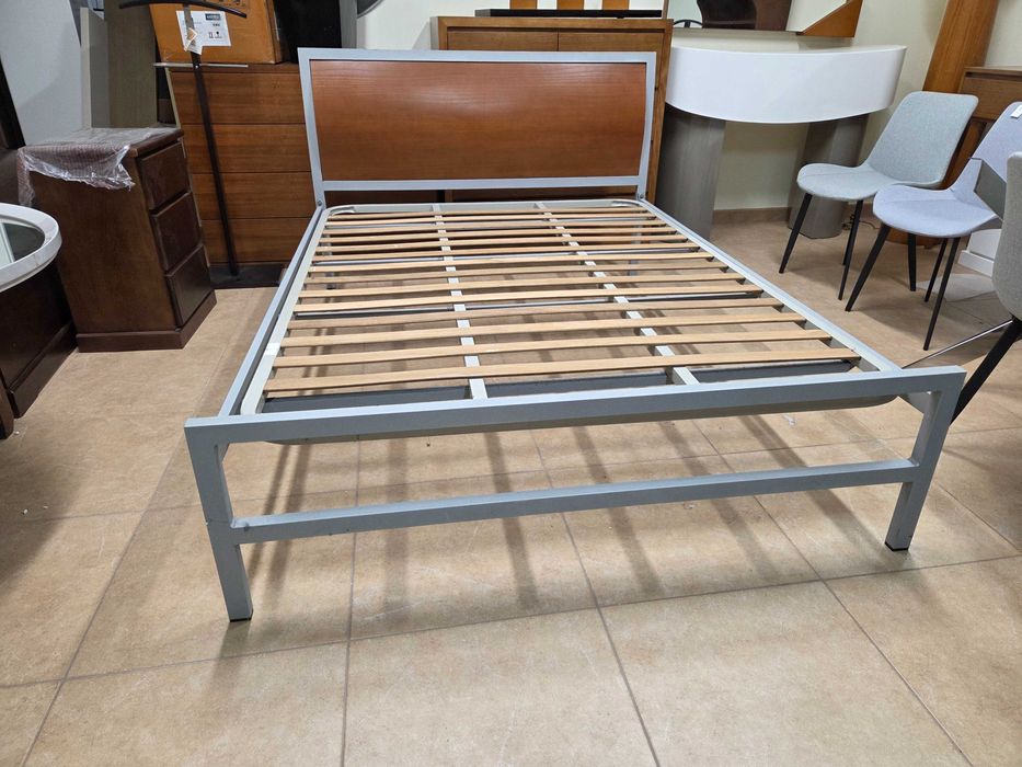 Cama e estrado casal - 195x140cm