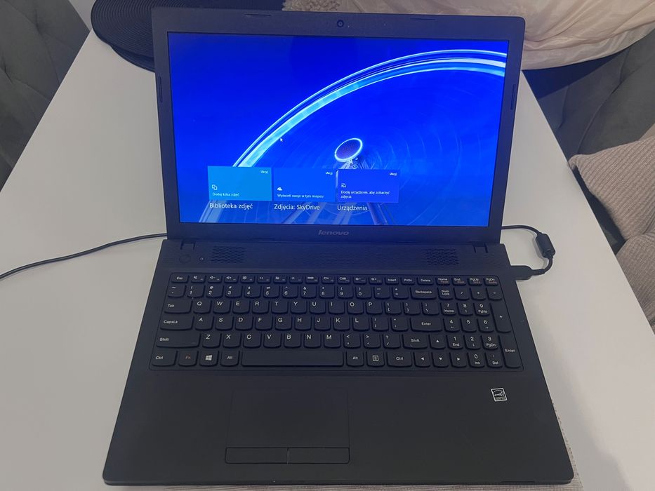 Laptop Lenovo Windows 8