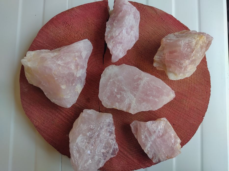 Quartzo rosa (cristal em bruto)