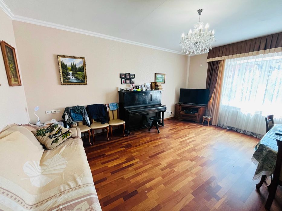 Продаж капітального двоповерхового  цегляного  будинку в м. Біла Церква р-н Заріччя