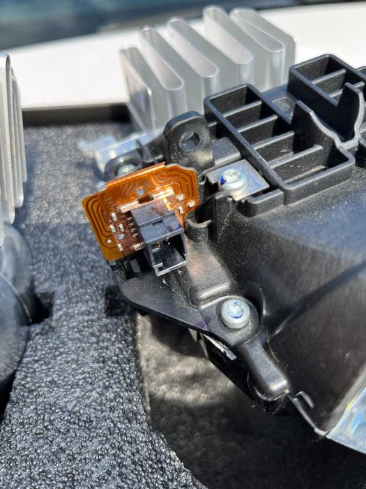 Bi-LED лінзи Valeo 90071710