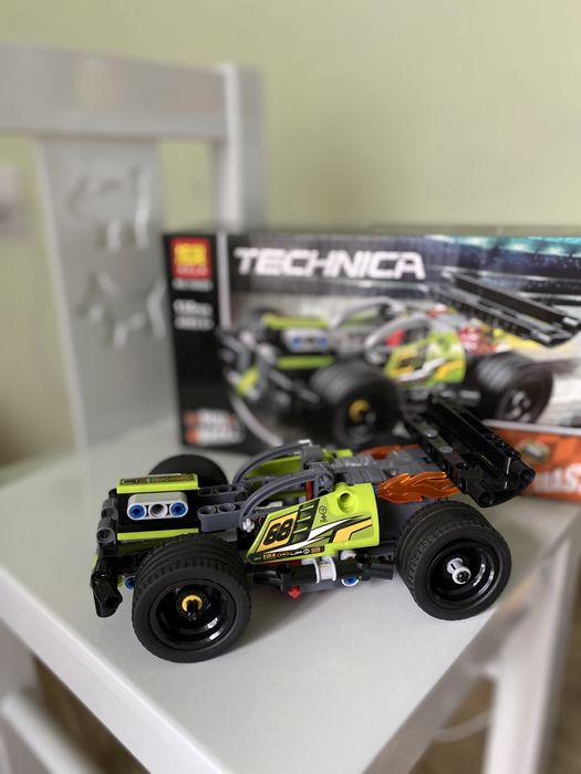 Конструктор TECHNIC как Lego Зеленый Гоночный Автомобиль