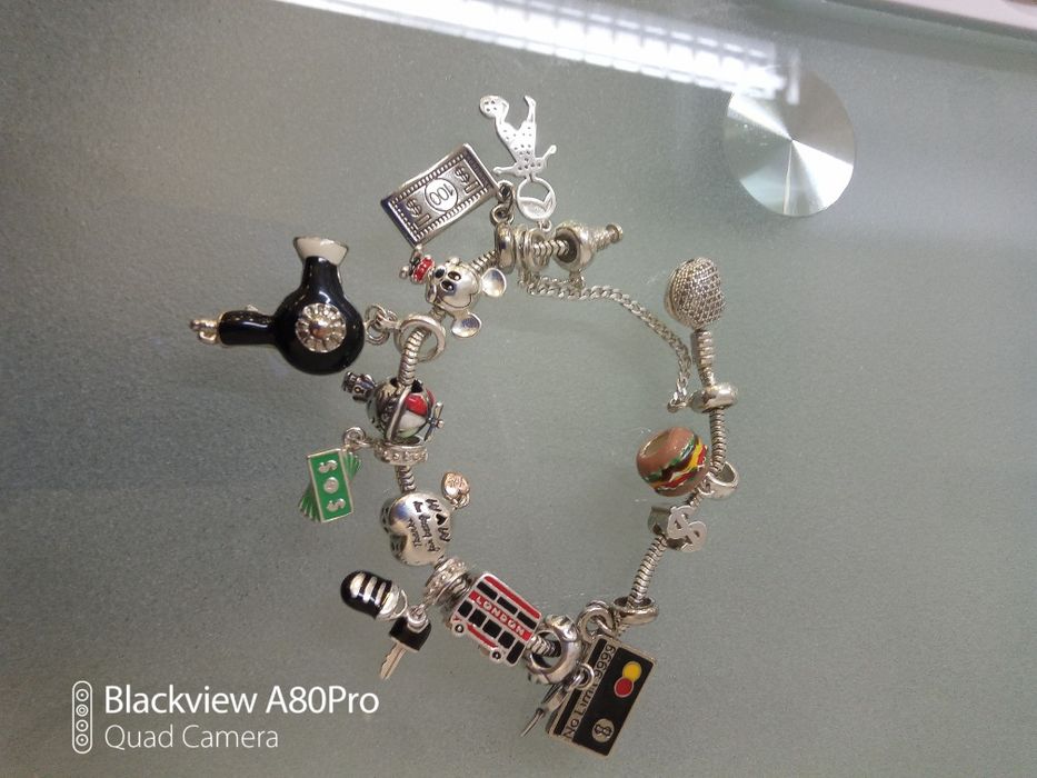 Pandora com as peças