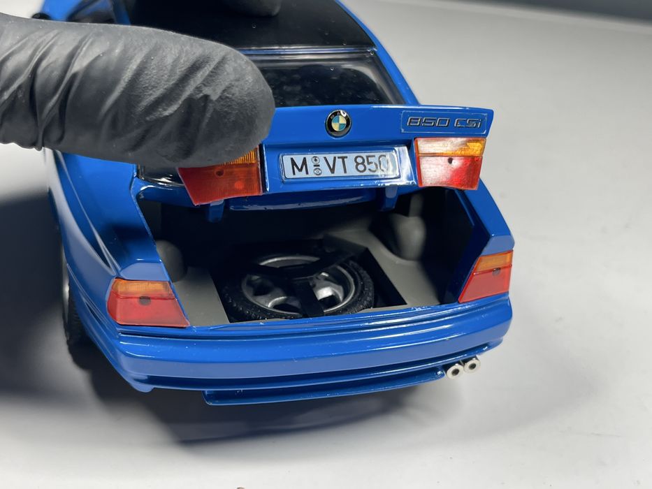 Bmw 8 series E31 1:18 модель машинка Revell