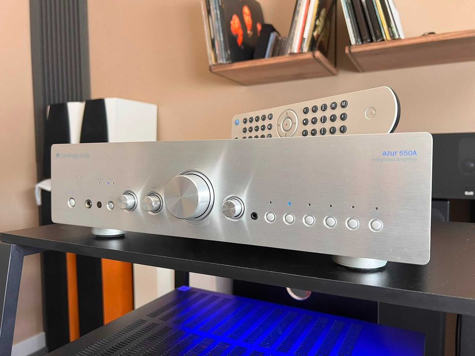 Wzmacniacz Cambridge Audio Azur 650