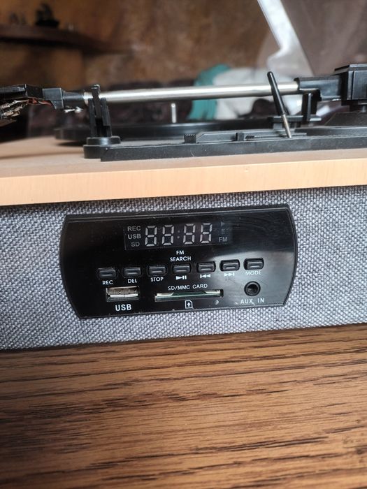 Gramofon w stanie bardzo dobrym