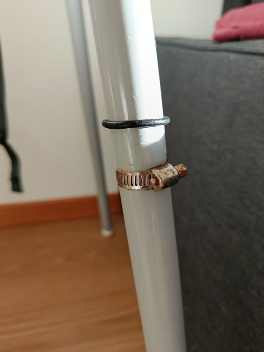 Cadeira de refeição Antilop, com tabuleiro, almofada e apoio de pés