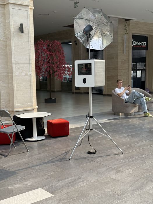 WOW-атракціони фотобокс фотобудка фотокабина