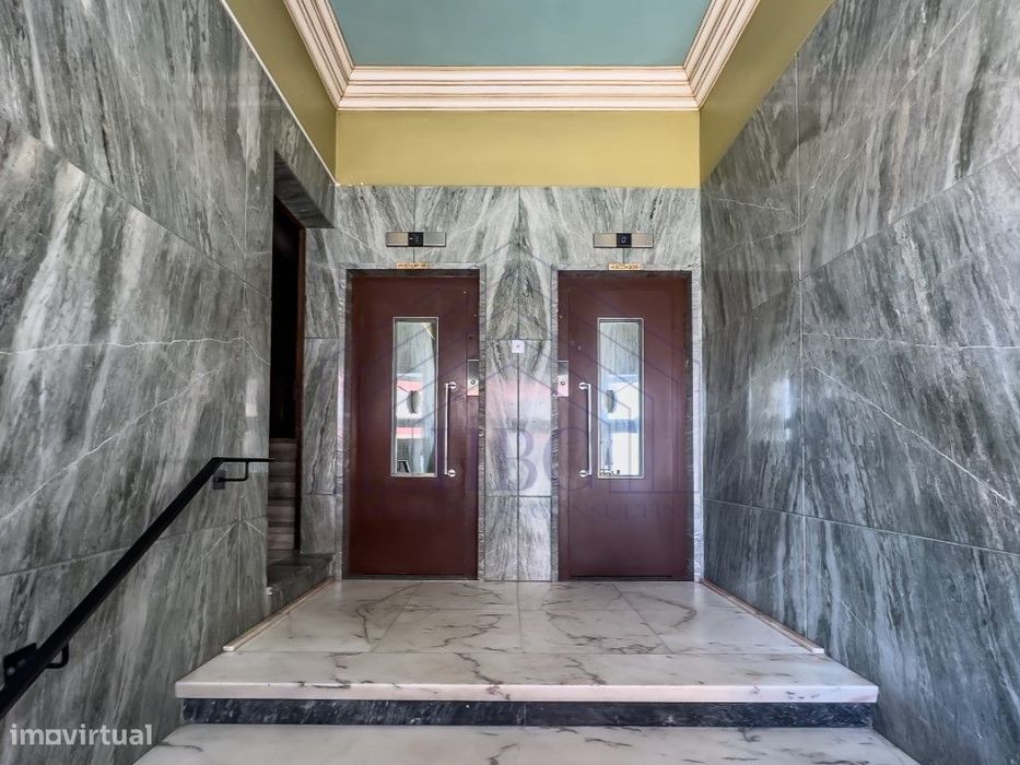Apartamento T3 com Vista Rio - Lisboa