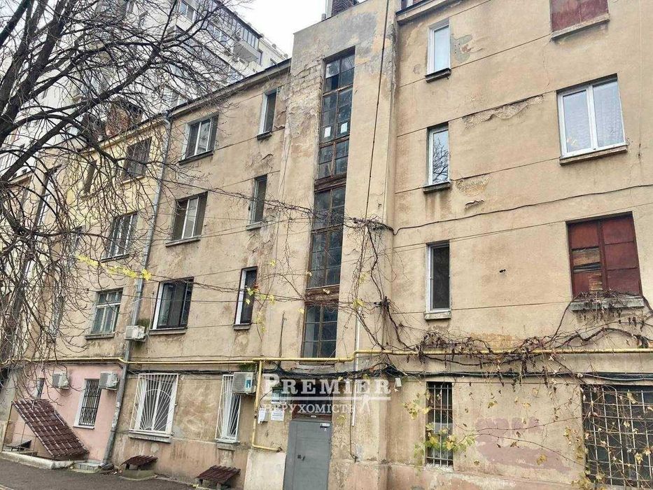 Продам 2-х ком квартиру рядом с парком Шевченко.