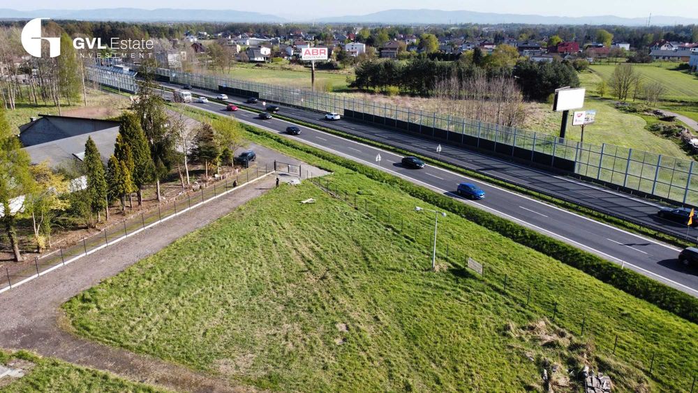 Działka usługowa 2000-6000 m² przy trasie DK1 - Ogrodzona i oświetlona - Widok 6