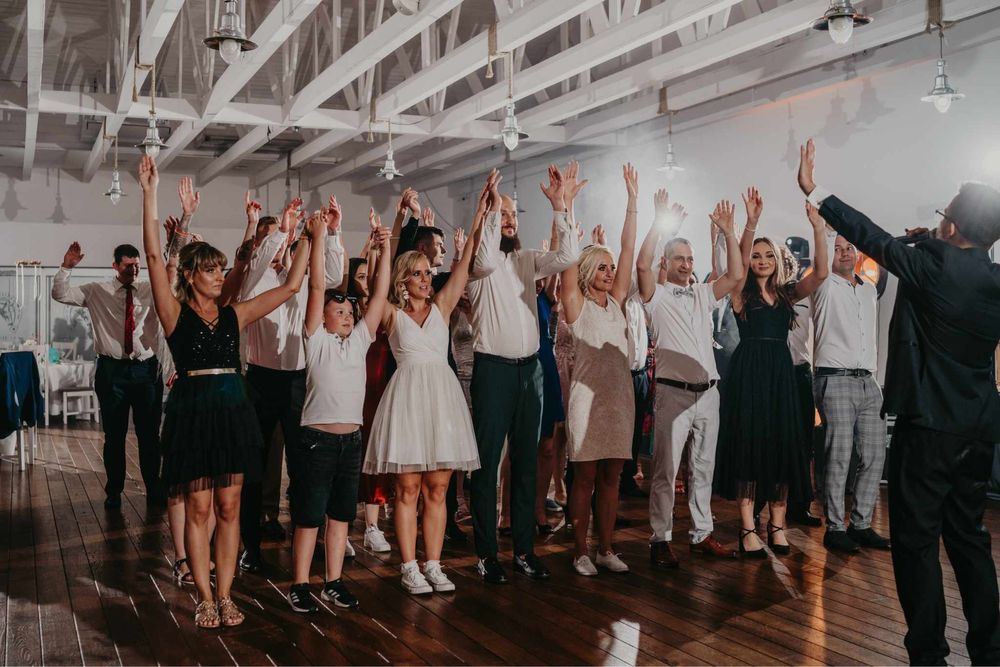 Dj wodzirej saksofonista na wesele urodziny z klasą imprezę firmową