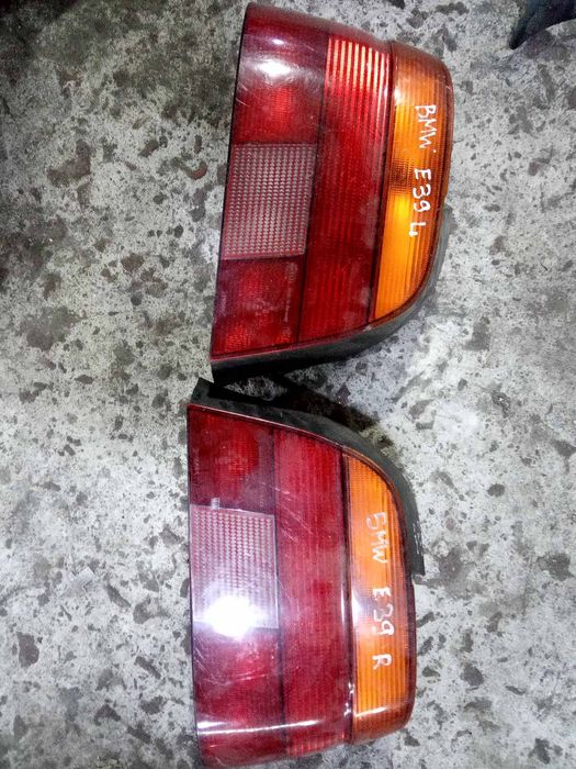 Продам пару Фонарей BMW E39 седан 98 год