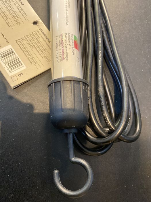 Gambiarra de tubo inquebravel 220/240 VAC 8w