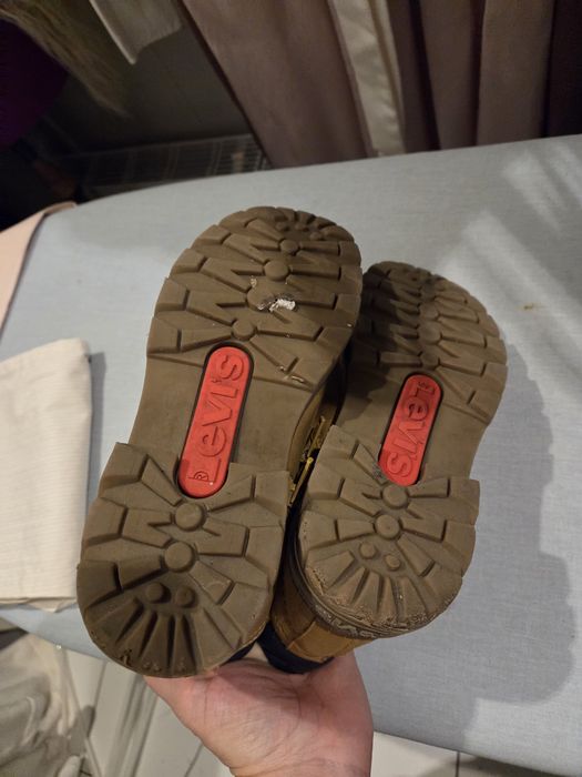 Buty zimowe trapery Levis rozm. 34