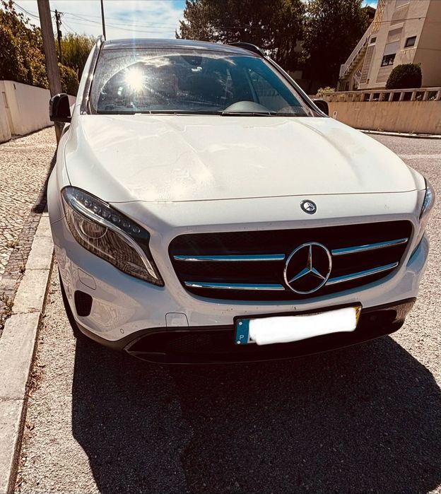 Mercedes-Benz GLA 180