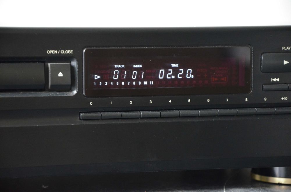 DENON DCD-1015 odtwarzacz CD 2 x PCM61P Alpha  HI END 1995r