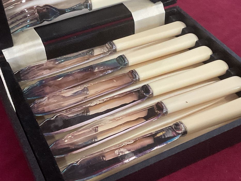 Serviço de talheres peixe 12 peças banhado a prata