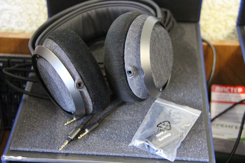 Philips Fidelio X3 Круті та міцні (Hi Res AUDIO)
