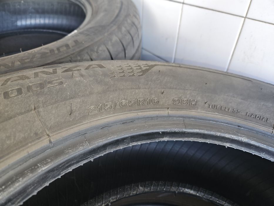 Pneus  215/65r16